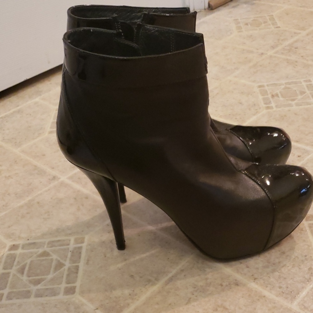 Stuart Weitzman Patent & Leather Platform - image 6